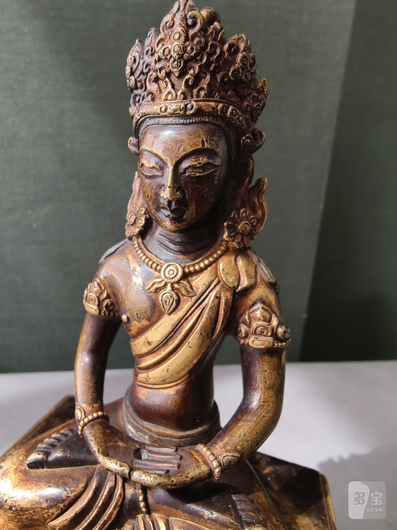 A gilt-bronze figure of Amitayus seated on a throne - 图12
